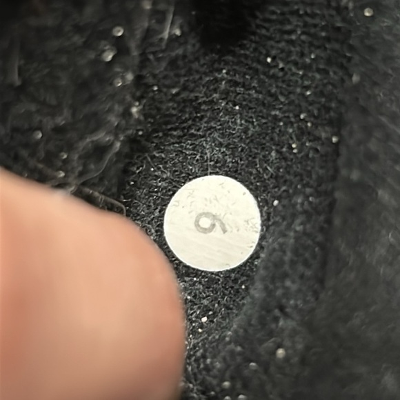 Lululemon Scuba Hoodie Soft French Terry/Ribbed Side Panels, size 6 - Picture 7 of 9